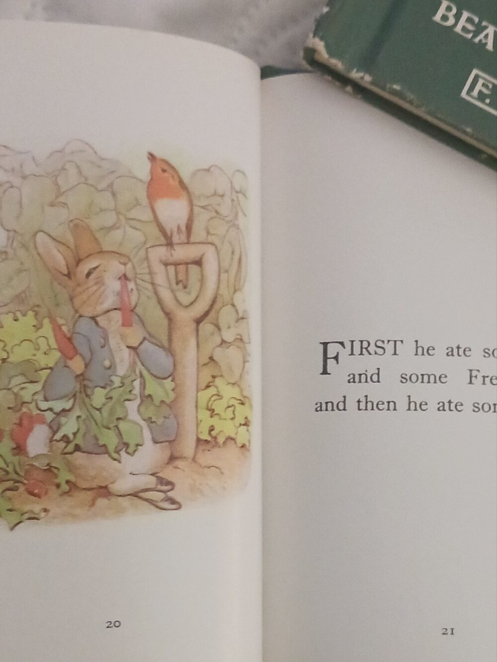 Beatrix Potter Vintage Peter Rabbit & Mrs. Tittlemouse Hardcover Books - Picture 13 of 16